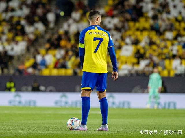 哈威·凯特尔、连姆·麦肯泰尔、杰尼娅·塔纳瓦加盟新片[不久再相见](See You Soon，暂译)。影片由年夜卫·马赫毛迪亚首执导筒，讲述一个美国足球活动员因在2018年世界杯预选赛时受伤而无意间开启了一段浪漫情缘。片方称这部现代灰姑娘的故事是[风月俏佳人]与[金玉盟]的连系体。